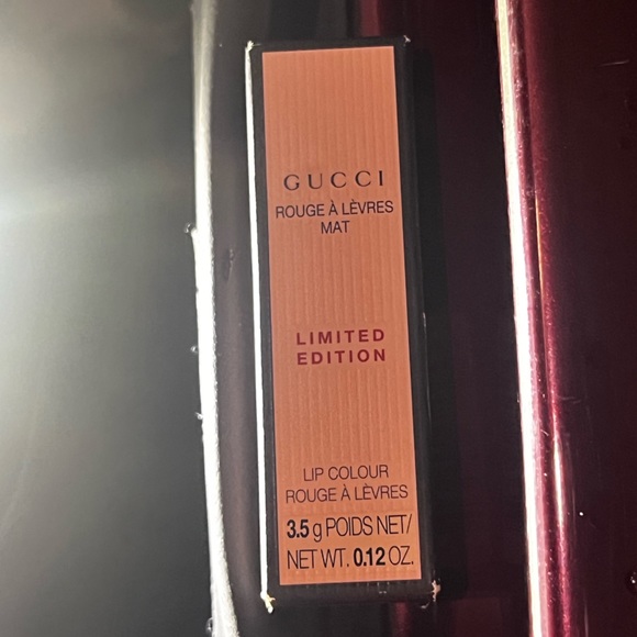Gucci lip colour lipstick limited edition - Picture 2 of 2